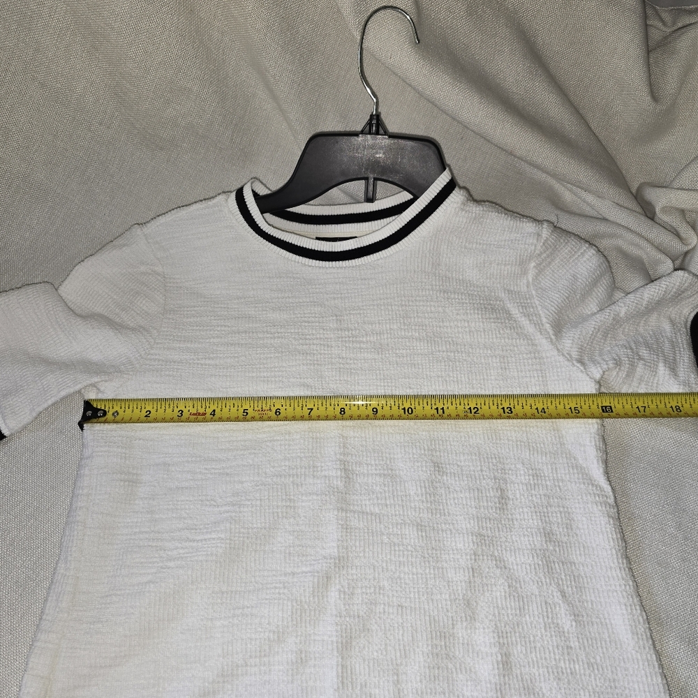 Ann Taylor Sz. XS White Textured Short Sleeve Top with Black Trim Preppy Casual - Picture 5 of 12